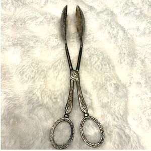 Vintage Silver Plated Salad Scissor Tongs Ornate Scrollwork Floral